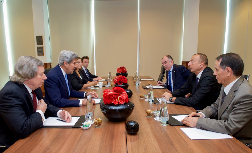 President Aliyev meets US Secretary of State