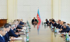 Под председательством Президента Азербайджана прошло заседание Кабмина по итогам социально-экономического развития в I полугодии (ФОТО)
