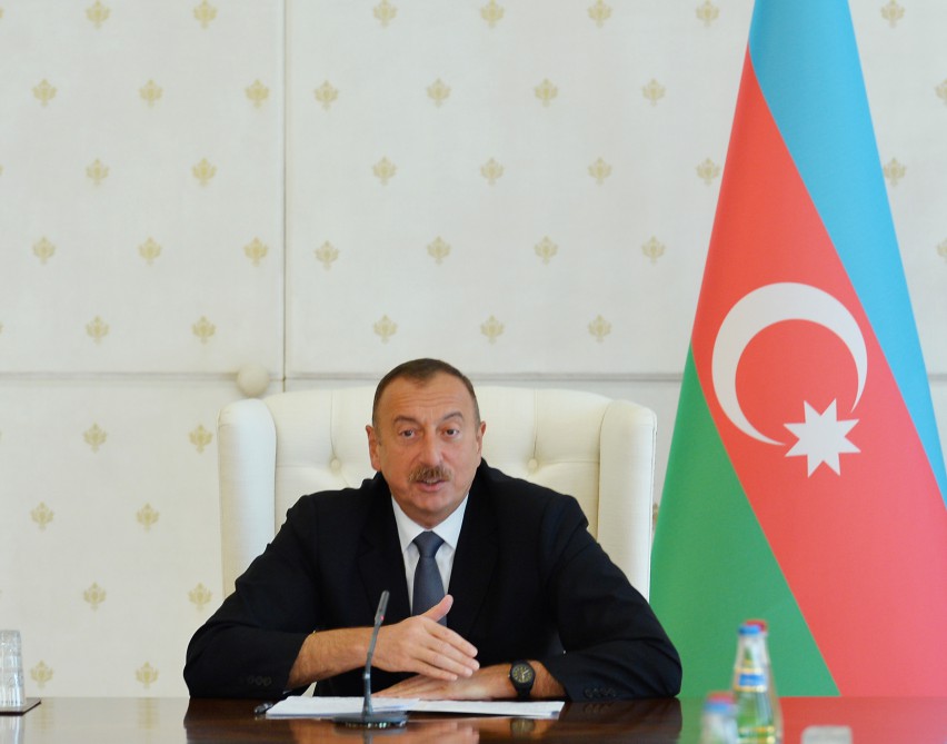 Под председательством Президента Азербайджана прошло заседание Кабмина по итогам социально-экономического развития в I полугодии (ФОТО)