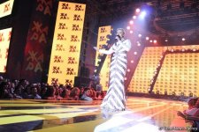 Грандиозный фестиваль "Жара" в Баку завершился композицией Магомаева и праздничным салютом (ФОТО)