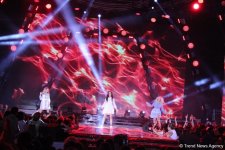 Грандиозный фестиваль "Жара" в Баку завершился композицией Магомаева и праздничным салютом (ФОТО)