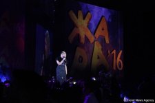 Грандиозный фестиваль "Жара" в Баку завершился композицией Магомаева и праздничным салютом (ФОТО)