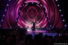 Грандиозный фестиваль "Жара" в Баку завершился композицией Магомаева и праздничным салютом (ФОТО)