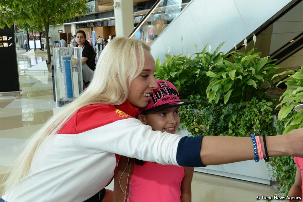 World champions arriving in Baku for FIG World Cup Final in Rhythmic Gymnastics (PHOTOS)