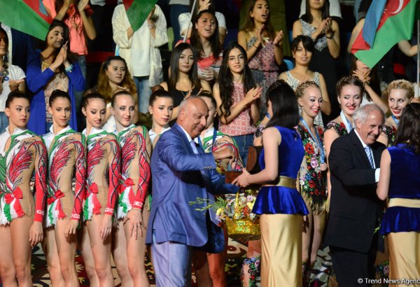 FIG World Cup in Baku: Winners in group exercises awarded (PHOTO)