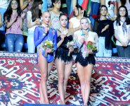 В Баку прошла церемония награждения победителей Кубка мира по художественной гимнастике в упражнениях с булавами и лентой (ФОТО)