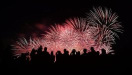 Огненные буквы Азербайджана в небе над Москвой: Международный фестиваль фейерверков (ФОТО)