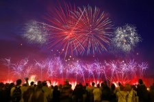 Огненные буквы Азербайджана в небе над Москвой: Международный фестиваль фейерверков (ФОТО)