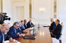 Президент Ильхам Алиев принял делегацию во главе с министром связи и информационных технологий Ирана