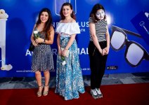 Торжественное открытие кинотеатра CinemaPlus в Amburan Mall: арки с цветами, шары и огромный дирижабль (ФОТО/ВИДЕО)
