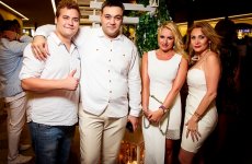 Торжественное открытие кинотеатра CinemaPlus в Amburan Mall: арки с цветами, шары и огромный дирижабль (ФОТО/ВИДЕО)