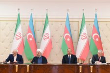 Азербайджан и Иран подписали шесть документов