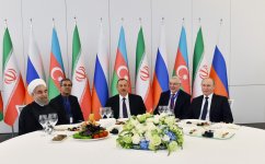 От имени Президента Азербайджана устроен прием в честь глав Ирана и России