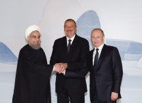 Azerbaijani, Russian, Iranian presidents sign Baku summit declaration