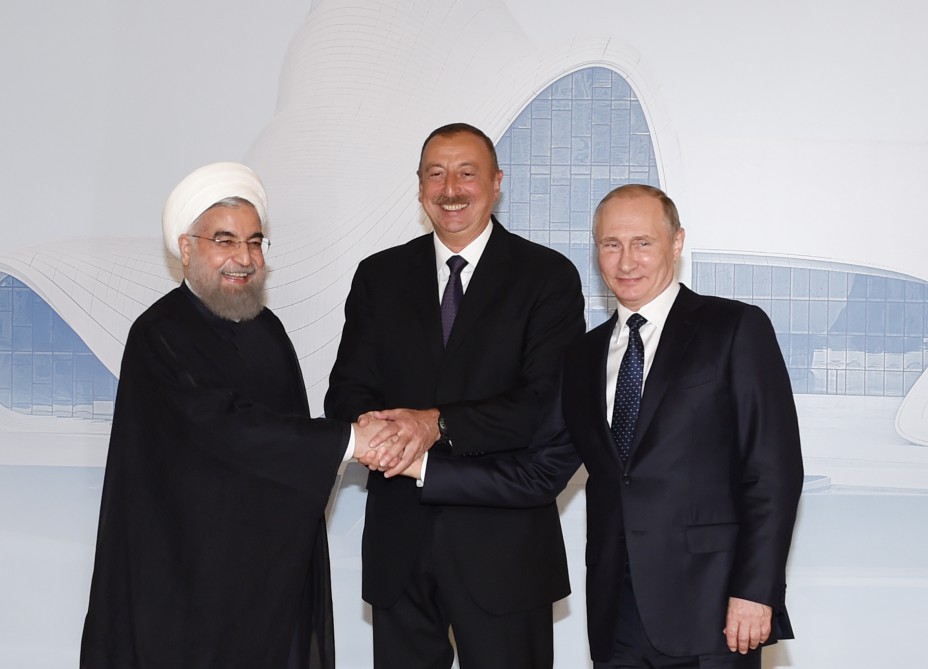 Azerbaijani, Russian, Iranian presidents sign Baku summit declaration