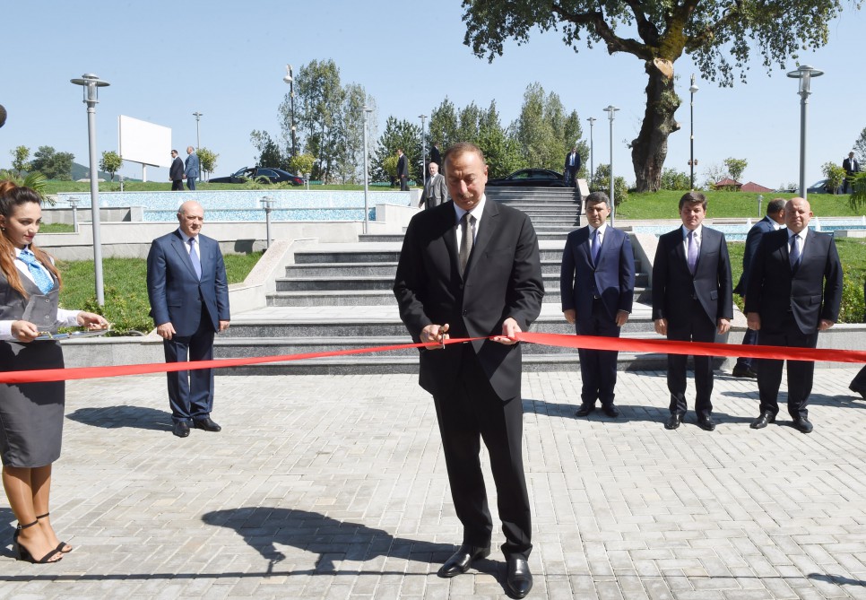 Президент Ильхам Алиев принял участие в открытии Габалинского регионального центра «ASAN xidmət» (ФОТО)