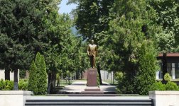 President Aliyev arrives in Azerbaijan’s Gabala district (PHOTO)