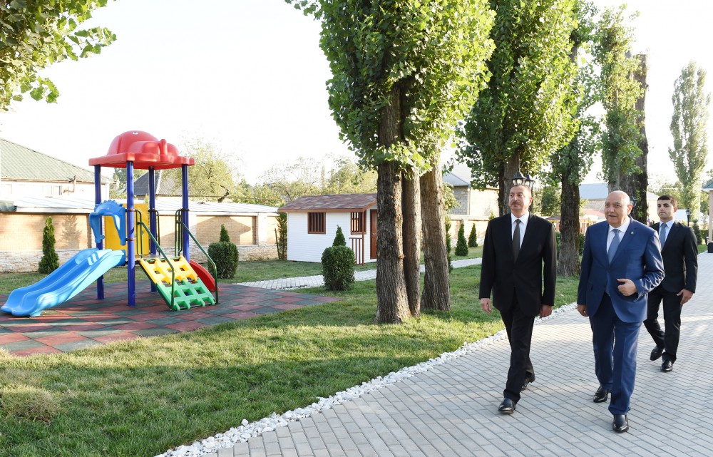 Президент Ильхам Алиев принял участие в открытии яслей-детского сада в Исмаиллы