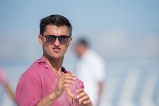 Жаркие поиски жениха в Баку - приключения российских звезд (ФОТО, ВИДЕО)