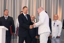 Президент Ильхам Алиев и его супруга встретились с участвовавшими в XXXI Летних Олимпийских играх спортсменами