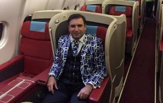 Телеведущий Нуран Гусейнов совершит паломничество в Мекку (ФОТО)