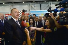 Президент  Ильхам Алиев принял участие в церемонии старта первого тура 42-й Всемирной шахматной олимпиады (ФОТО)