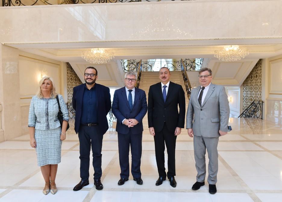 Президент Азербайджана принял вице-президента Европарламента (ФОТО)