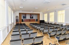 Президент Ильхам Алиев ознакомился с условиями, созданными в новом учебном корпусе бакинской школы №32 (ФОТО)(ФОТО)