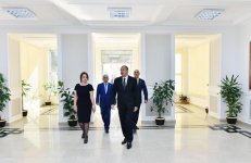 Президент Ильхам Алиев ознакомился с условиями, созданными в новом учебном корпусе бакинской школы №32 (ФОТО)(ФОТО)