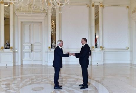 Президент Ильхам Алиев: Существуют очень положительные перспективы для развития  связей между Азербайджаном и ЕС (ФОТО)  (версия 2)