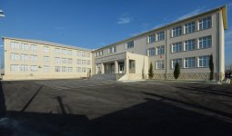 Президент Ильхам Алиев принял участие в открытии нового здания средней школы номер 311 в Баку (ФОТО)
