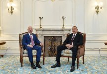 Президент Азербайджана встретился с премьером Молдовы (ФОТО)