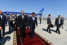 Президент Ильхам Алиев прибыл с визитом в Кыргызстан (ФОТО)