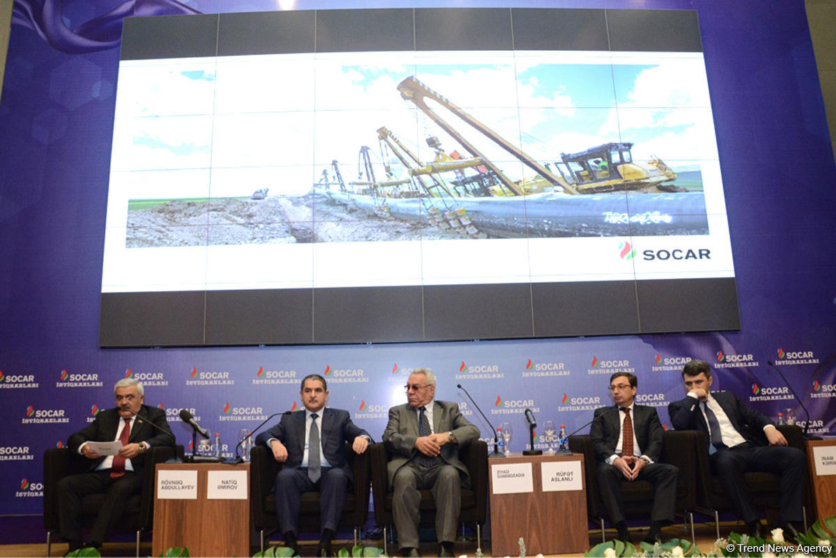 Ровнаг Абдуллаев: SOCAR намерена диверсифицировать свои финансовые каналы (ФОТО)