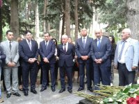 В Баку почтили память выдающегося композитора Узеира Гаджибейли (ФОТО)