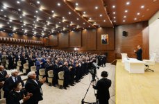 Под председательством Президента Ильхама Алиева в Сабирабаде прошло совещание по развитию хлопководства (ФОТО) (Версия 3)