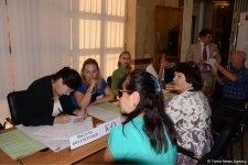 Россияне в Азербайджане голосуют на выборах в Госдуму (ФОТО)