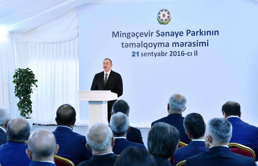 Президент Ильхам Алиев заложил фундамент Мингячевирского промпарка (ФОТО)