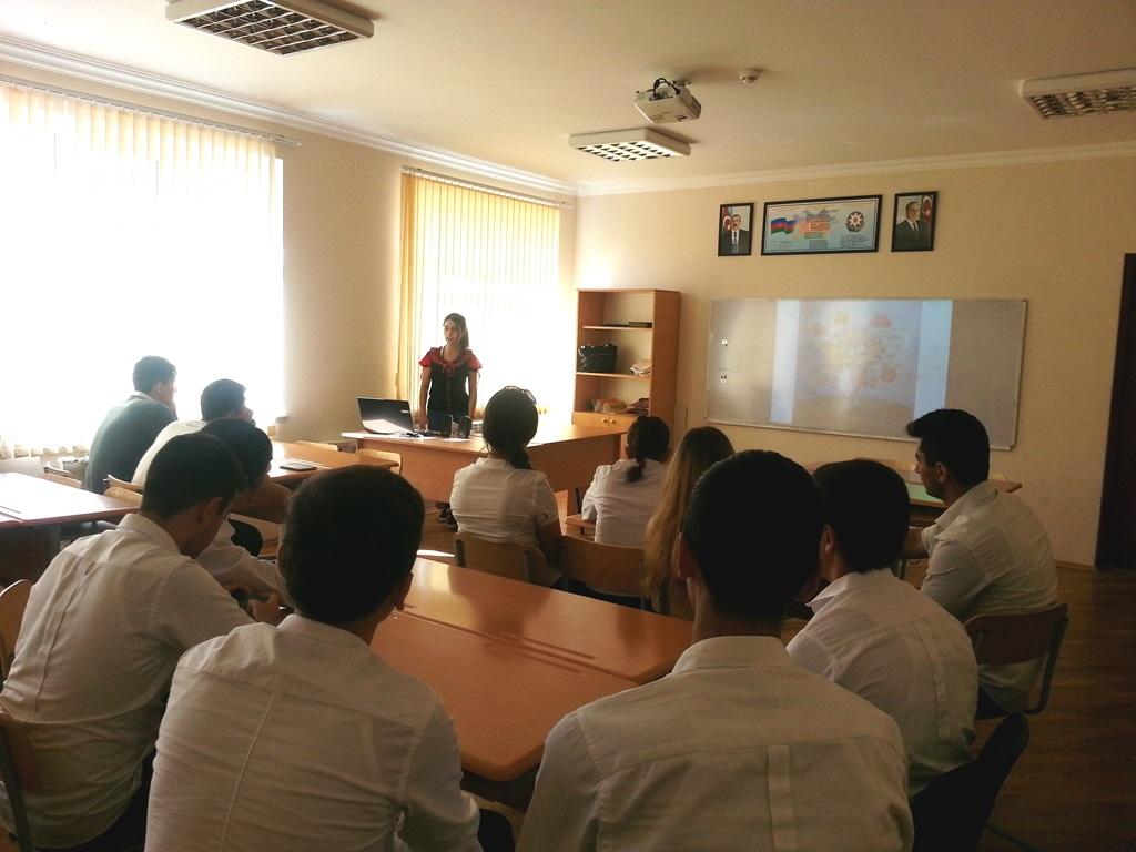 Беседы об искусстве с бакинскими школьниками
