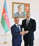 Президент Ильхам Алиев встретился со спортсменами, принявшими участие в XV Летних Паралимпийских играх (ФОТО)
