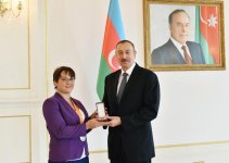 Президент Ильхам Алиев встретился со спортсменами, принявшими участие в XV Летних Паралимпийских играх (ФОТО)