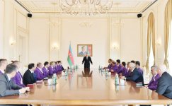 Президент Ильхам Алиев встретился со спортсменами, принявшими участие в XV Летних Паралимпийских играх (ФОТО)
