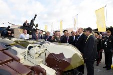 Президент Ильхам Алиев посетил Азербайджанскую международную оборонную выставку (ФОТО)