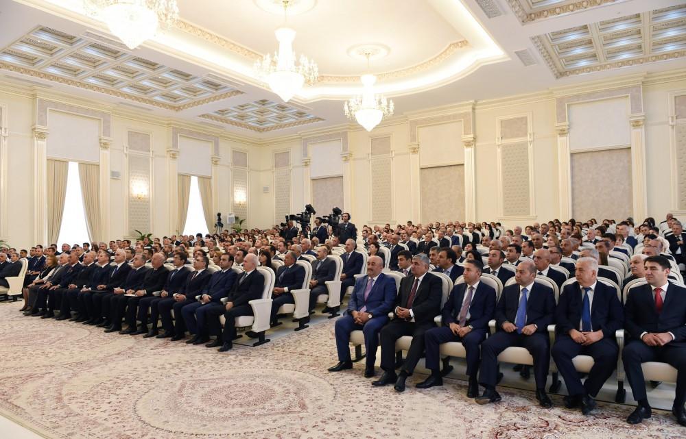 Президент Азербайджана принял участие в открытии здания Центра Гейдара Алиева в Сумгайыте (ФОТО)