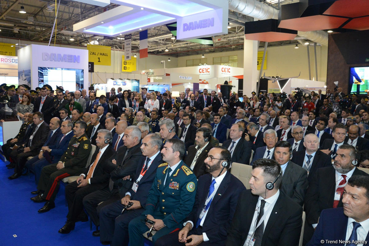 Азербайджан производит оружие, отвечающее стандартам НАТО - министр (ФОТО)