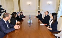 Президент  Ильхам Алиев  принял делегацию во главе с вице-президентом Болгарии  (ФОТО)