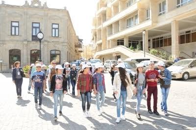 В Баку началась Неделя туризма для детей (ФОТО)