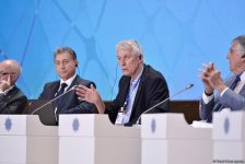 В Центре Гейдара Алиева проходит V Бакинский международный гуманитарный форум (ФОТО)