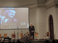 В Баку отметили 110-летие Сулеймана Рустама (ФОТО)