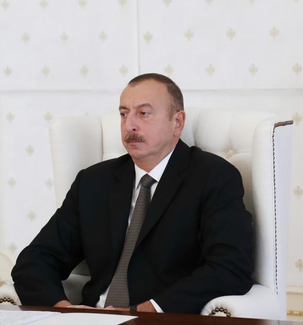 Президент Ильхам Алиев назвал направления, в которых Азербайджан тратит больше всего валюты